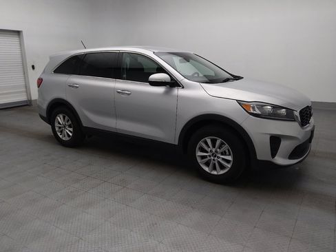 Used 2020 Kia Sorento LX FWD image 11