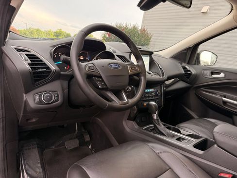 Used 2017 Ford Escape Titanium AWD/4WD image 16