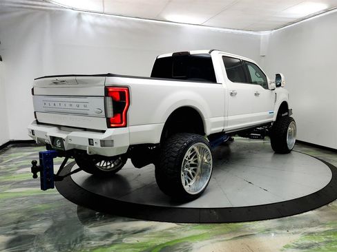 Used 2017 Ford F250 Platinum w/ Platinum Ultimate Package AWD/4WD image 5
