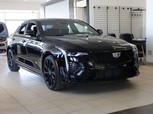 Used 2021 Cadillac CT4 V w/ Technology Package AWD/4WD image 4