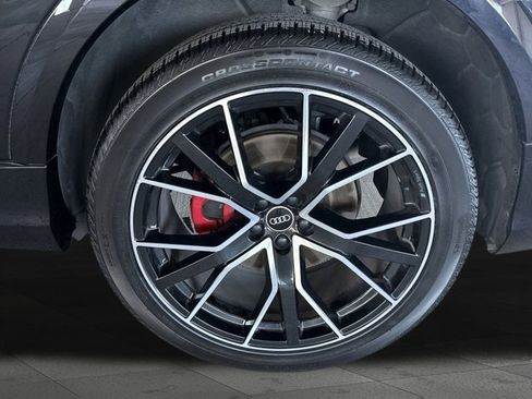 Used 2021 Audi Q8 Prestige w/ Prestige Package image 19