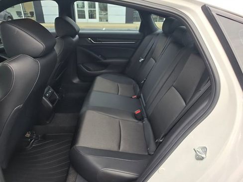 Used 2021 Honda Accord Sport image 10