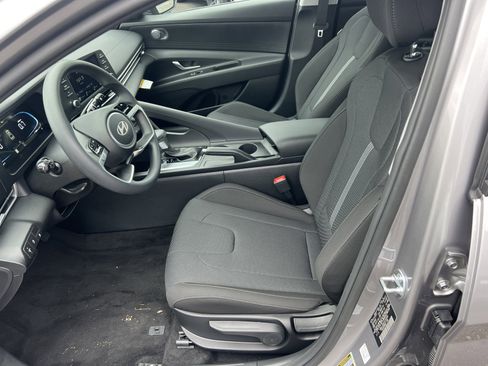 New 2026 Hyundai Elantra SE w/ Cargo Package image 9