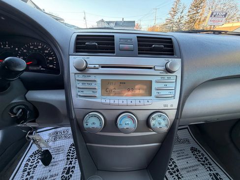 Used 2007 Toyota Camry LE image 11