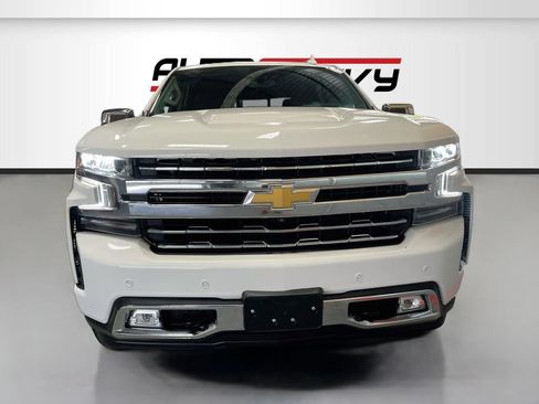 Used 2022 Chevrolet Silverado 1500 LTZ w/ LTZ Premium Package AWD/4WD image 2