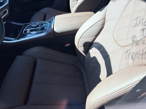 Used 2026 BMW X5 sDrive40i w/ M Sport Package RWD image 8