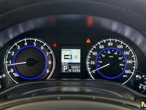 Used 2010 INFINITI G37 Journey w/ Premium Pkg RWD image 31