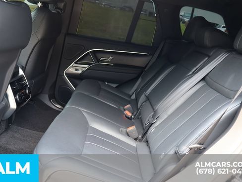 Used 2024 Land Rover Range Rover SE AWD/4WD image 17