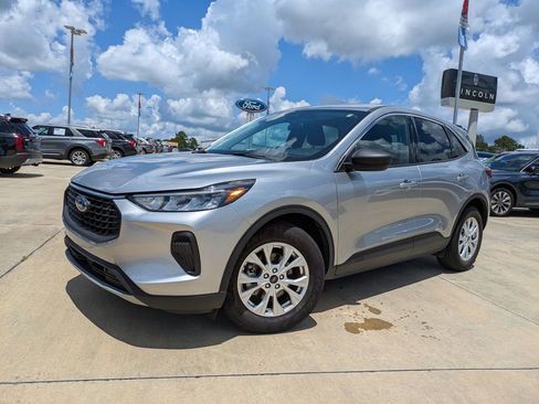 Used 2024 Ford Escape Active image 4