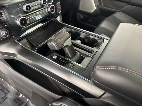 Used 2025 Ford F150 Raptor AWD/4WD image 18