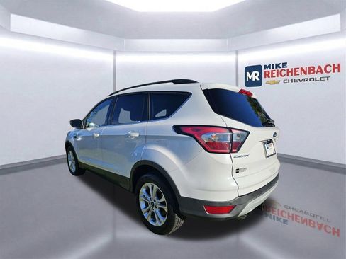 Used 2017 Ford Escape SE w/ Equipment Group 201A FWD image 6