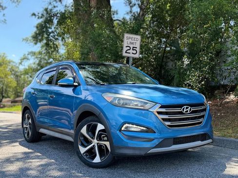 Used 2018 Hyundai Tucson Limited w/ Ultimate Package 02 FWD image 2