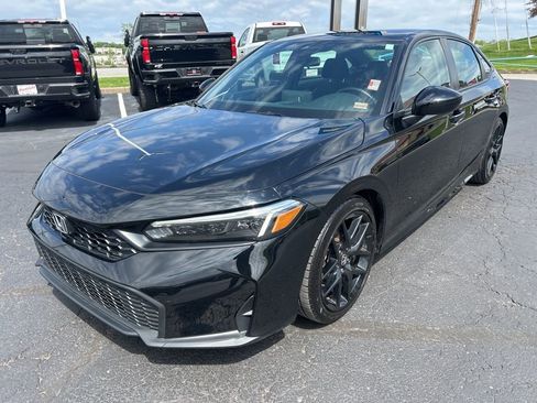 Used 2025 Honda Civic Sport image 9