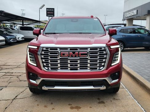 New 2026 GMC Yukon Denali w/ Denali Reserve Package AWD/4WD image 8
