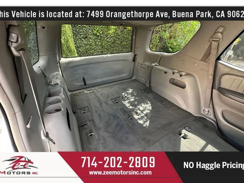 Used 2006 Toyota Sequoia Limited RWD image 24