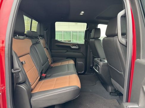 Used 2024 Chevrolet Silverado 1500 High Country image 27