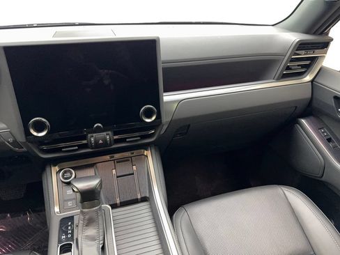 Used 2024 Lexus GX 550 w/ Accessory Package (Z1) AWD/4WD image 57