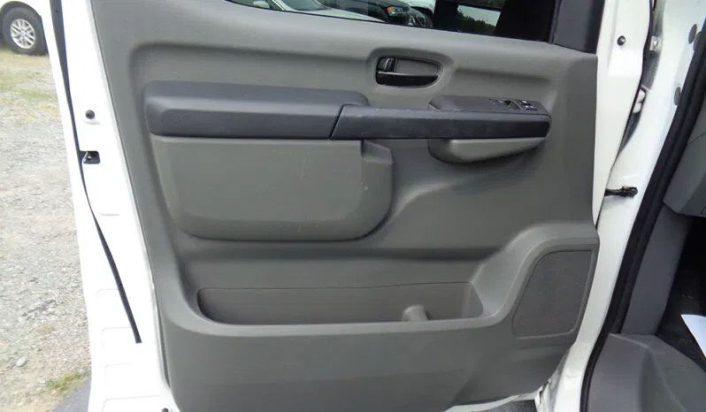Used 2018 Nissan NV 2500 S RWD image 15