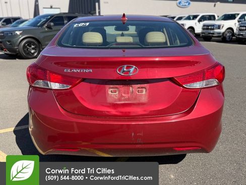 Used 2013 Hyundai Elantra Limited w/ Technology Pkg FWD image 8