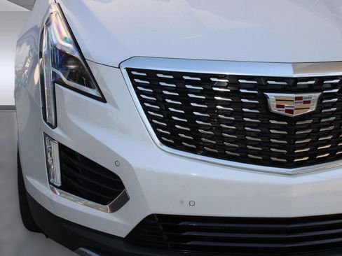 Used 2022 Cadillac XT5 Premium Luxury image 11