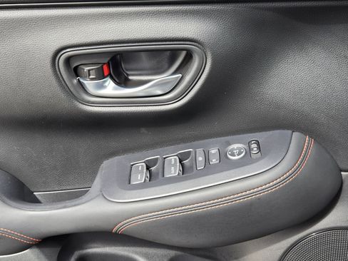 Used 2025 Honda HR-V Sport image 11