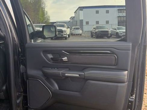 Used 2022 RAM 1500 Laramie AWD/4WD image 19