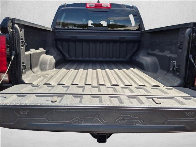 Used 2023 Chevrolet Colorado Z71 w/ Z71 Convenience Package 2 AWD/4WD image 10