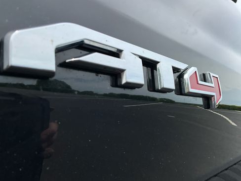 Used 2022 GMC Sierra 1500 AT4 w/ AT4 Premium Package AWD/4WD image 27