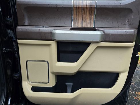 Used 2020 Ford F150 Lariat image 20