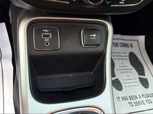 Used 2019 Jeep Compass Latitude image 21