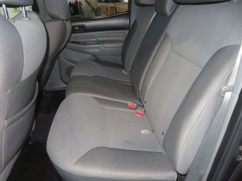 Used 2014 Toyota Tacoma 4x4 Double Cab w/ TRD Sport Package image 24