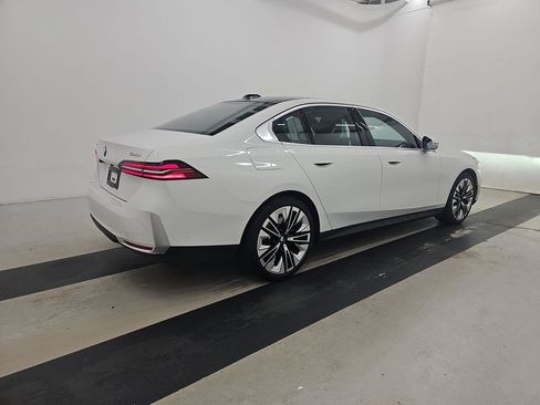 Used 2026 BMW 540i xDrive AWD/4WD image 4