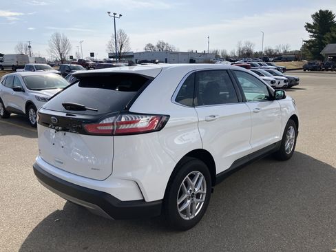 Used 2024 Ford Edge SEL w/ Convenience Package AWD/4WD image 6