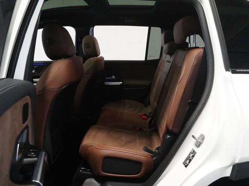 Certified 2026 Mercedes-Benz GLB 250 4MATIC image 13