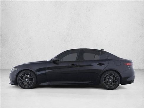 Used 2021 Alfa Romeo Giulia Sprint w/ Nero Edizione RWD image 4