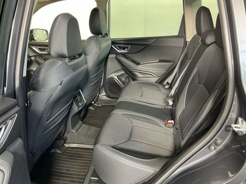 Used 2023 Subaru Forester Premium AWD/4WD image 13