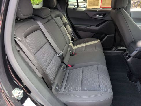 Used 2025 Chevrolet Equinox LT AWD/4WD image 30