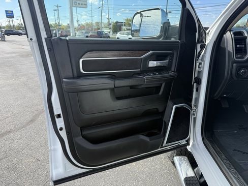Used 2020 RAM 2500 Laramie image 24