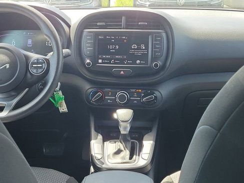 Used 2023 Kia Soul LX w/ Option Group 015 image 5