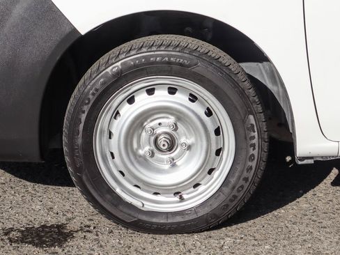 Used 2018 Nissan NV200 S w/ Cruise Control Package image 32