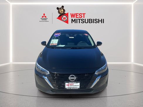 Used 2025 Nissan Sentra SV FWD image 2