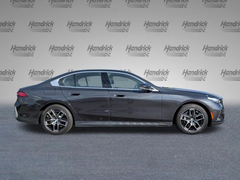 Certified 2026 BMW 530i RWD image 6