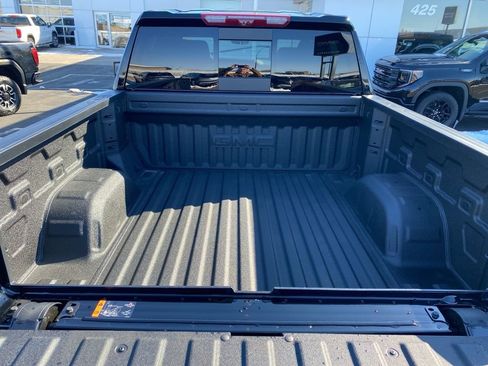 Used 2026 GMC Sierra 1500 AT4 w/ AT4 Premium Package AWD/4WD image 29