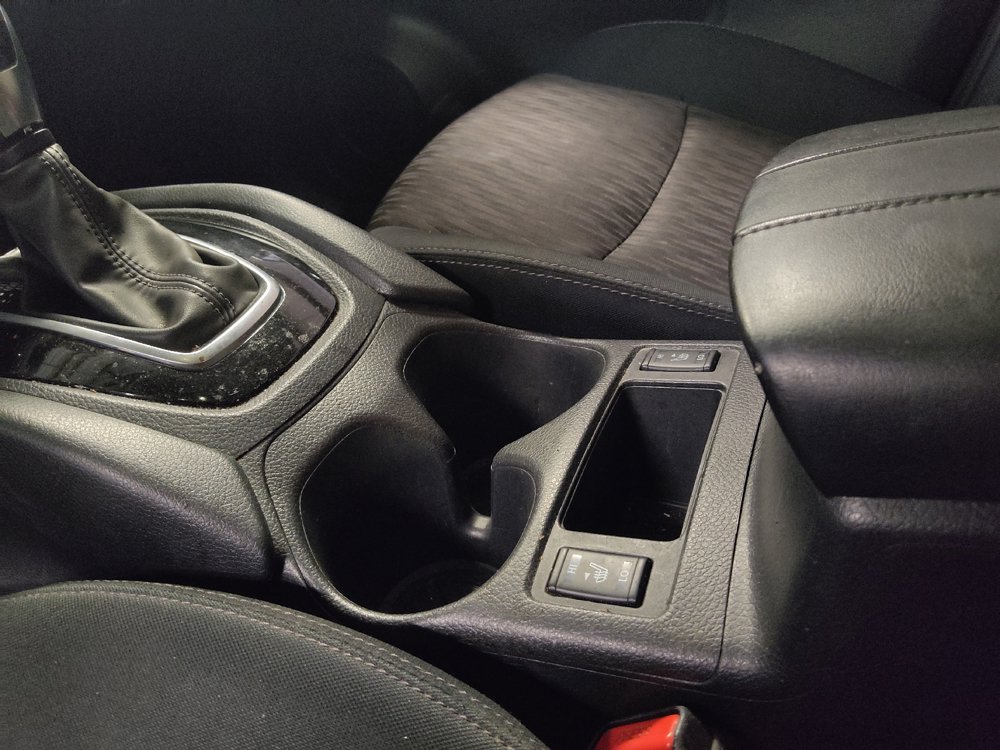 Used 2018 Nissan Rogue SV FWD image 26