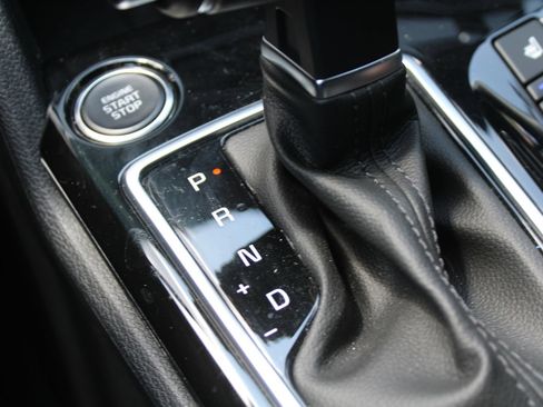 Certified 2025 Kia Sportage SX FWD image 38