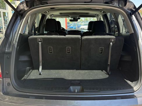 Used 2021 Honda Pilot Special Edition image 9