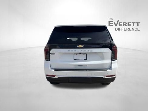 New 2026 Chevrolet Suburban LS image 6