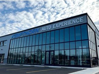 Used 2026 Volvo XC40 B5 Ultra w/ Protection Package Premier video 2