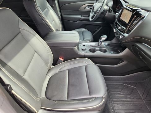 Certified 2023 Chevrolet Traverse Premier w/ Redline Edition image 14