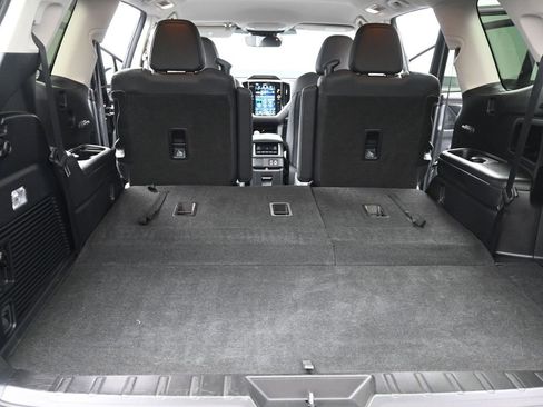 Used 2023 Subaru Ascent Limited image 12